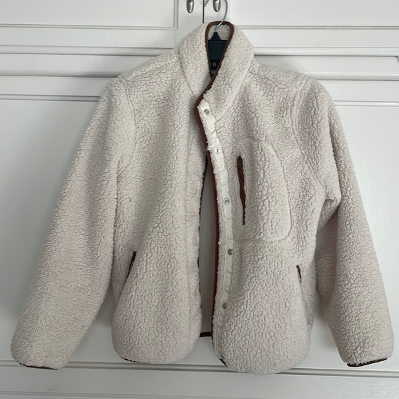 NY SALE !! Universal Thread Fuzzy Cream Jacket w/ Brown Accents - Picture 2 of 6
